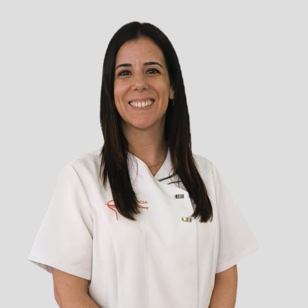Carolina Godínez, farmacéutica especialista en salud femenina y equipo Nessum